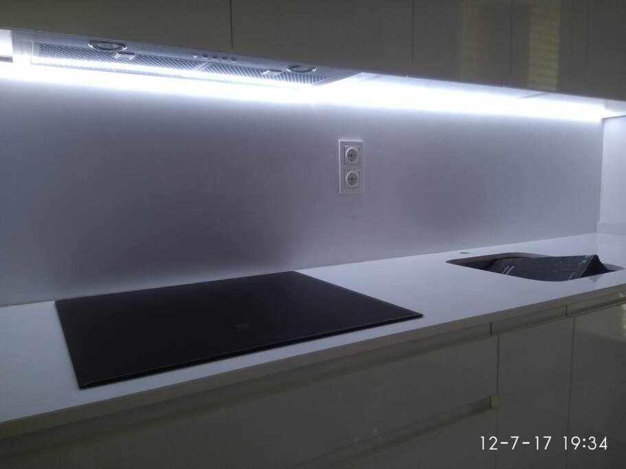 Nuevo Apartamento En El Centro Parking Incluido Saragozza Esterno foto